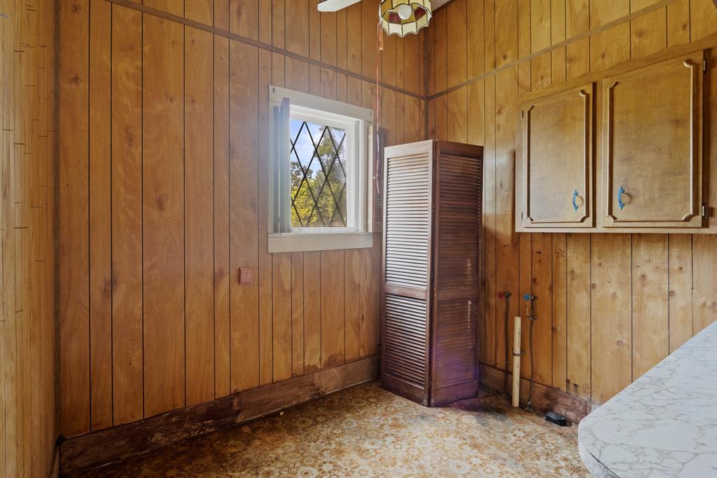 411 Ellis Property Photo 12
