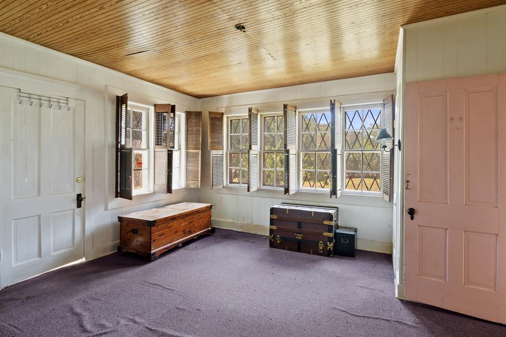 411 Ellis Property Photo 16