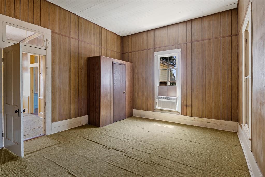 411 Ellis Property Photo 18