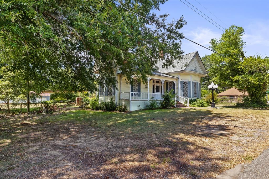 411 Ellis Property Photo 21