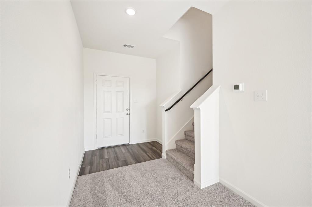2104 Stampede Drive Property Photo 32
