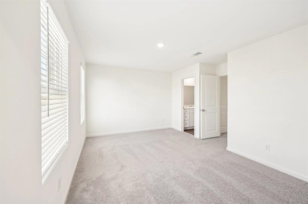 2104 Stampede Drive Property Photo 33