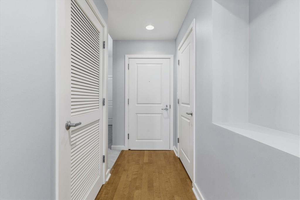 1200 Main Street 2507 Property Photo 3