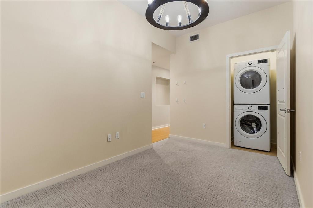 1200 Main Street 2507 Property Photo 6