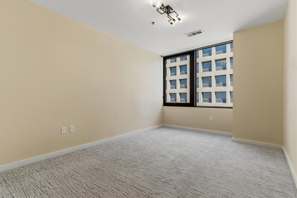 1200 Main Street 2507 Property Photo 13