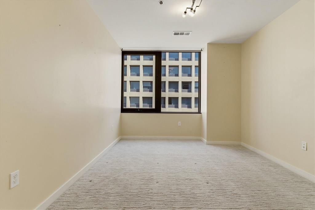 1200 Main Street 2507 Property Photo 14