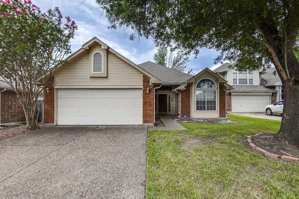 952 Freshwood Court Property Photo 1