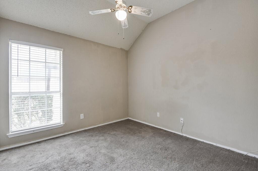 952 Freshwood Court Property Photo 14