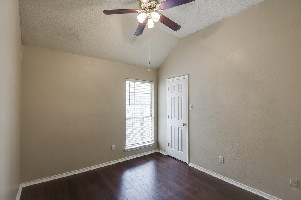 952 Freshwood Court Property Photo 16