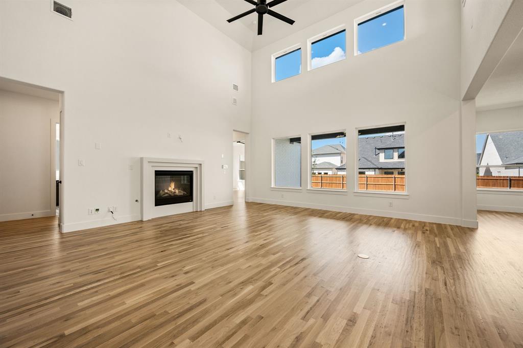 957 Highlands Avenue Property Photo 8