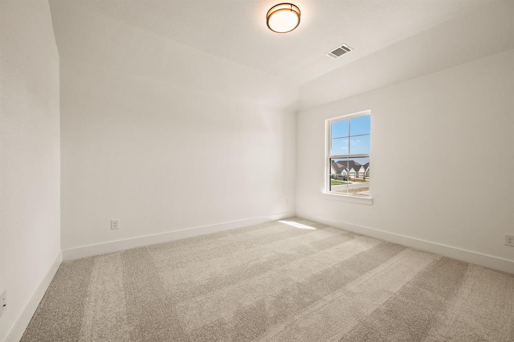 957 Highlands Avenue Property Photo 31