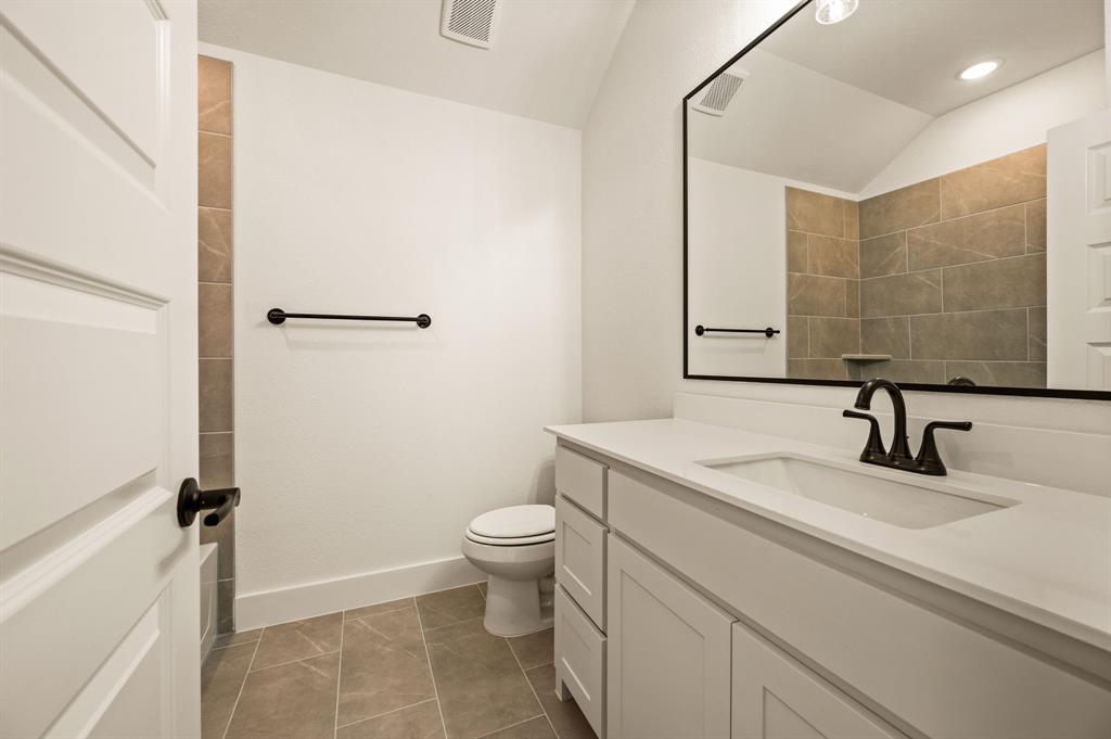 957 Highlands Avenue Property Photo 33