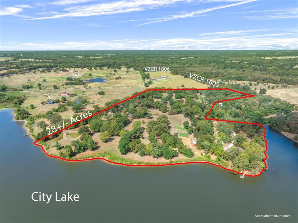 1551 Vz County Road Property Photo 2