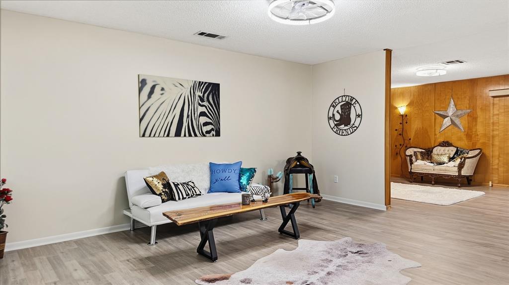 2512 Lowrey Drive Property Photo 4