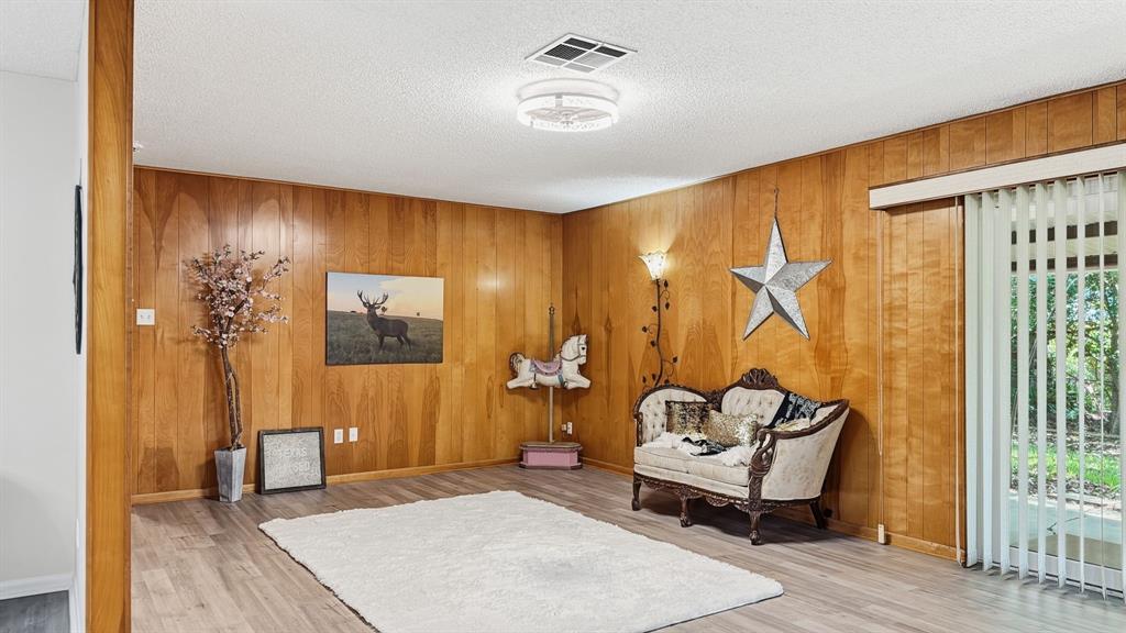 2512 Lowrey Drive Property Photo 8