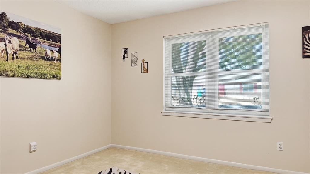 2512 Lowrey Drive Property Photo 14