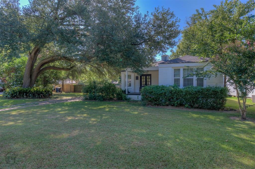 213 Leo Avenue Property Photo 4
