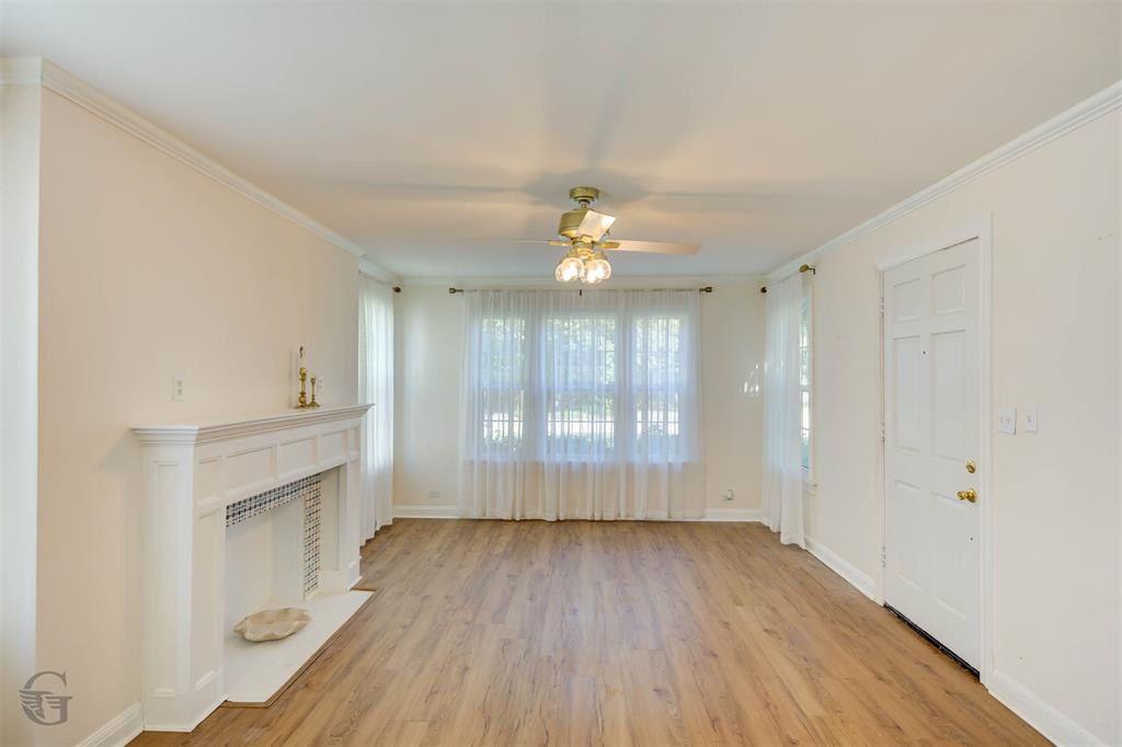 213 Leo Avenue Property Photo 5