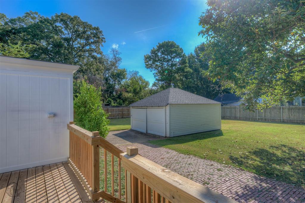 213 Leo Avenue Property Photo 20