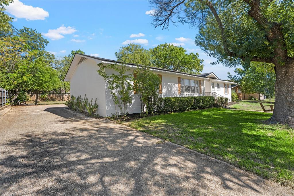 1117 Rambler Drive Property Photo 2