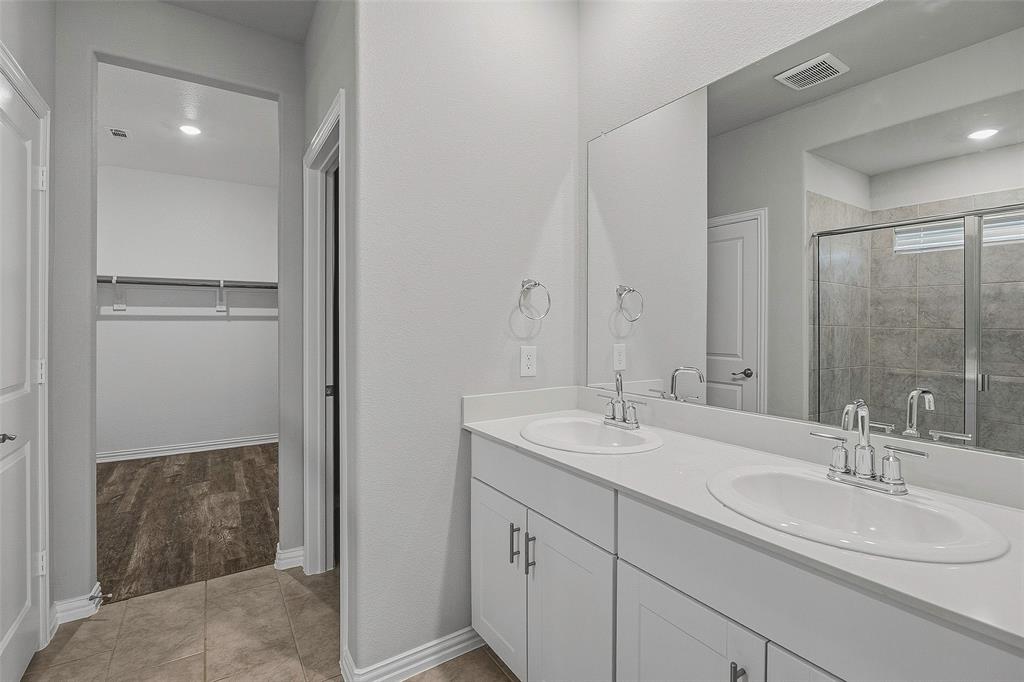 5556 Cypress Willow Bend Property Photo 24