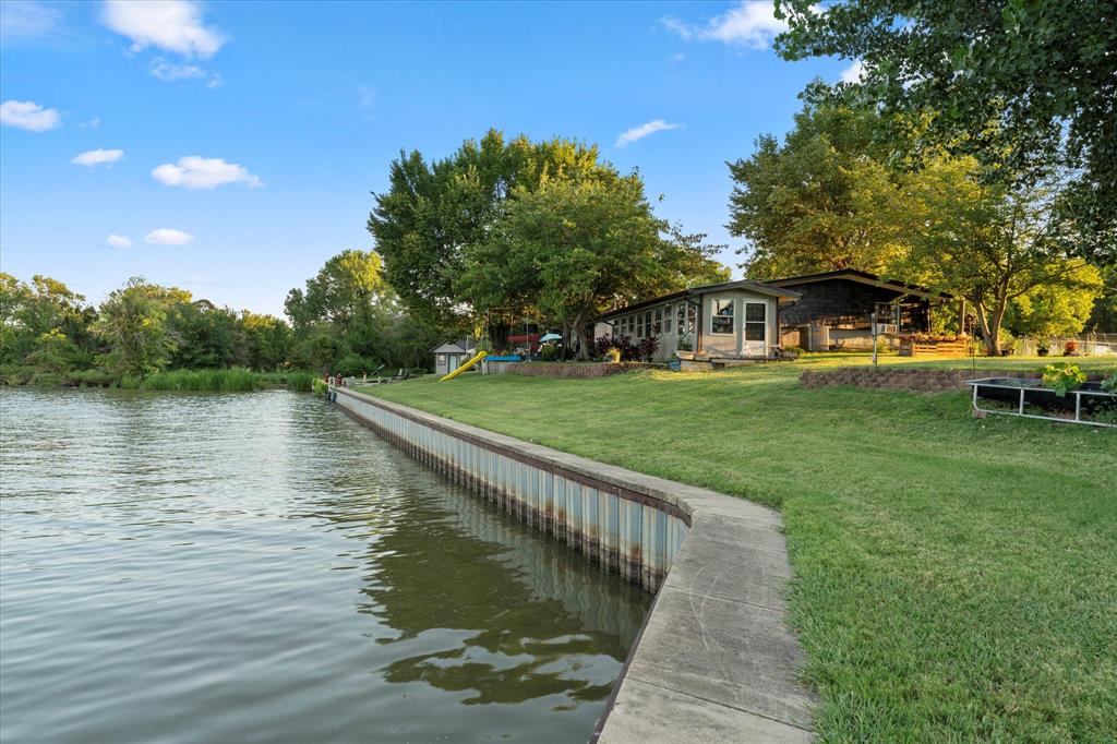 308 Causeway Cove Property Photo 7
