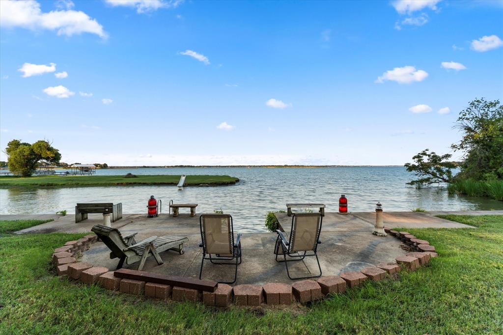 308 Causeway Cove Property Photo 8