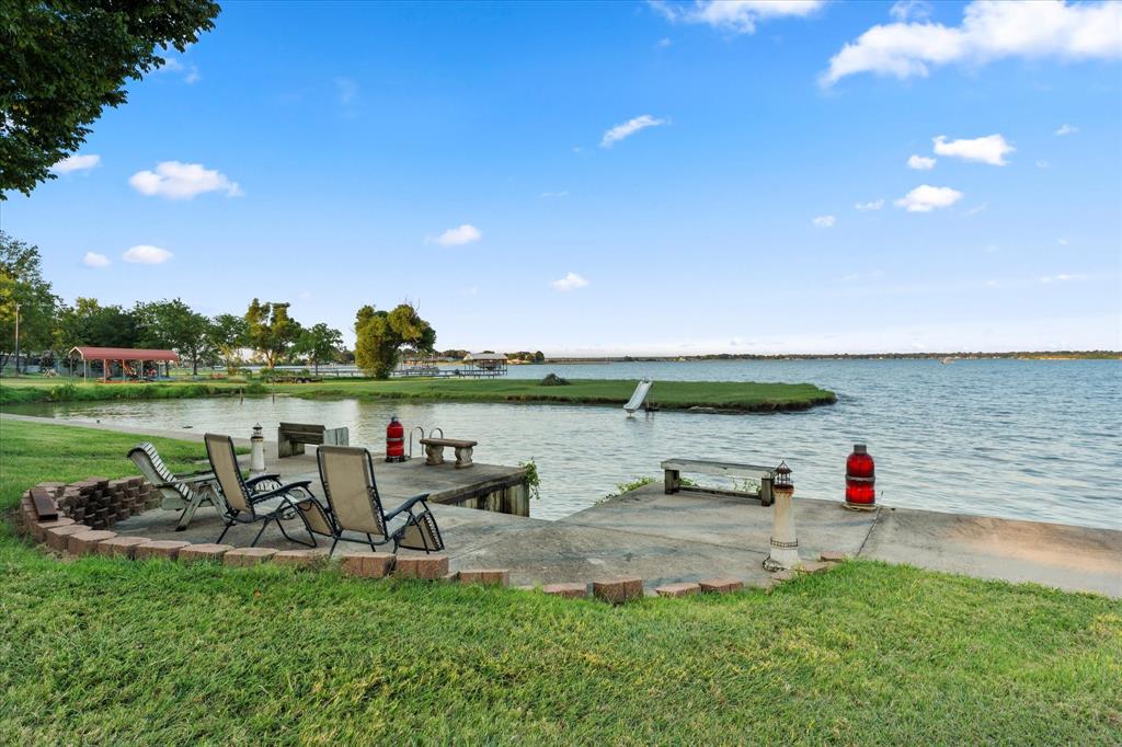 308 Causeway Cove Property Photo 9
