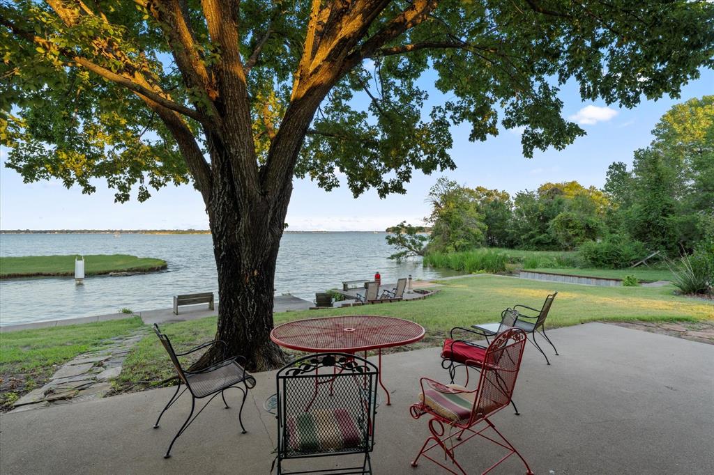 308 Causeway Cove Property Photo 10