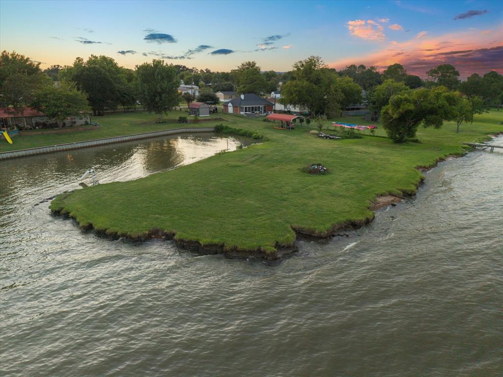 308 Causeway Cove Property Photo 34
