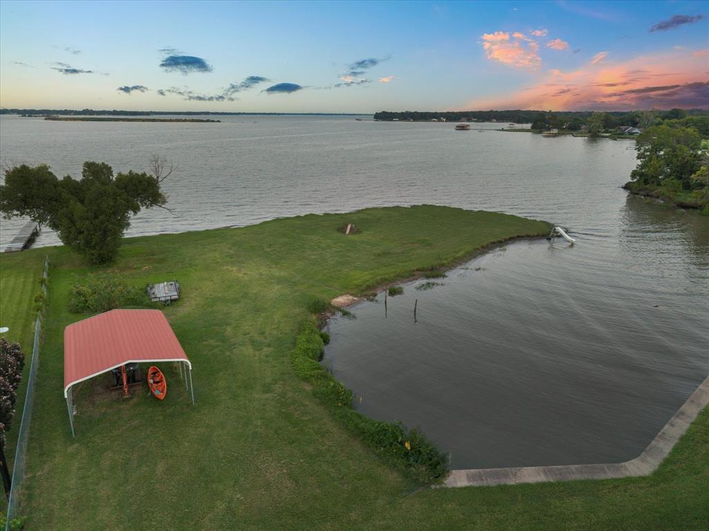 308 Causeway Cove Property Photo 36