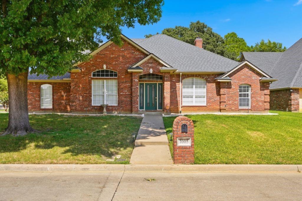 1005 Saint Andrews Drive Property Photo 1