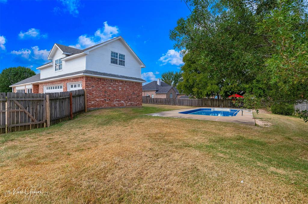 205 Tealwood Drive Property Photo 29