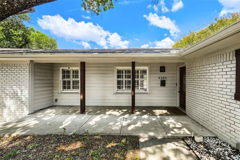 6504 Genoa Road Property Photo 3