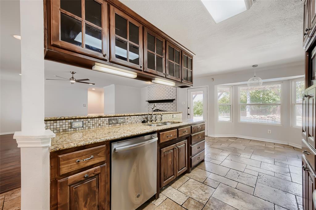 6504 Genoa Road Property Photo 10