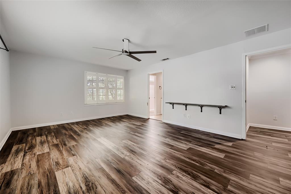 6504 Genoa Road Property Photo 13