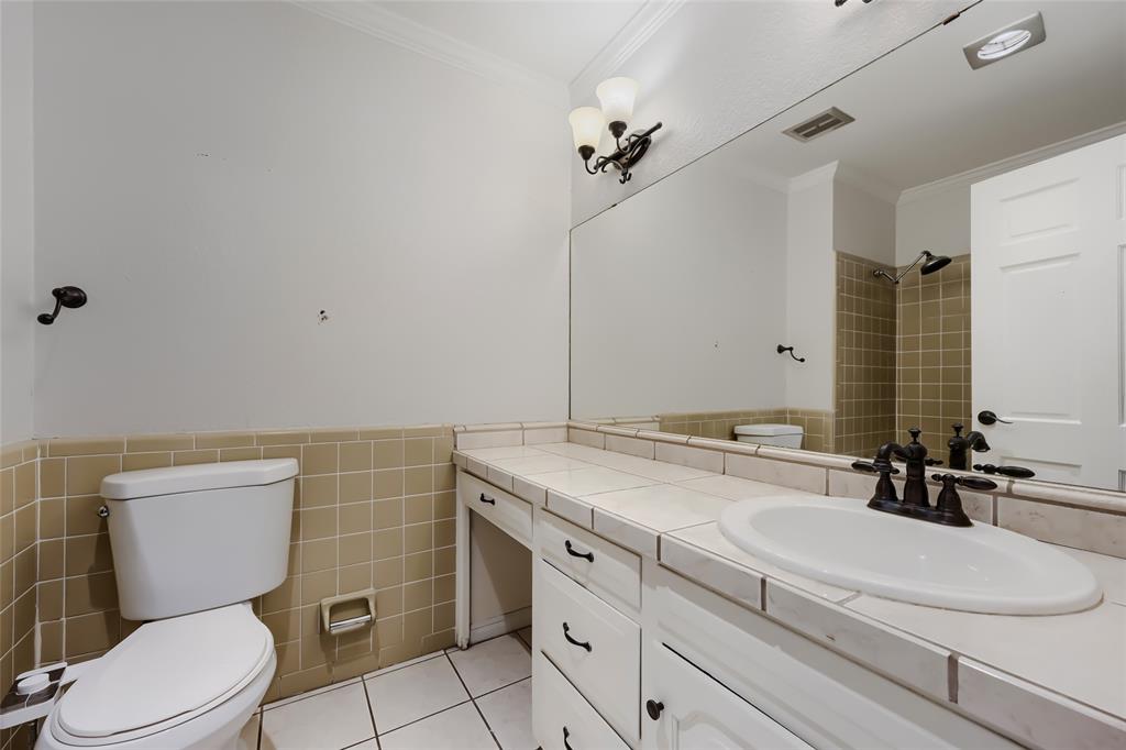 6504 Genoa Road Property Photo 18