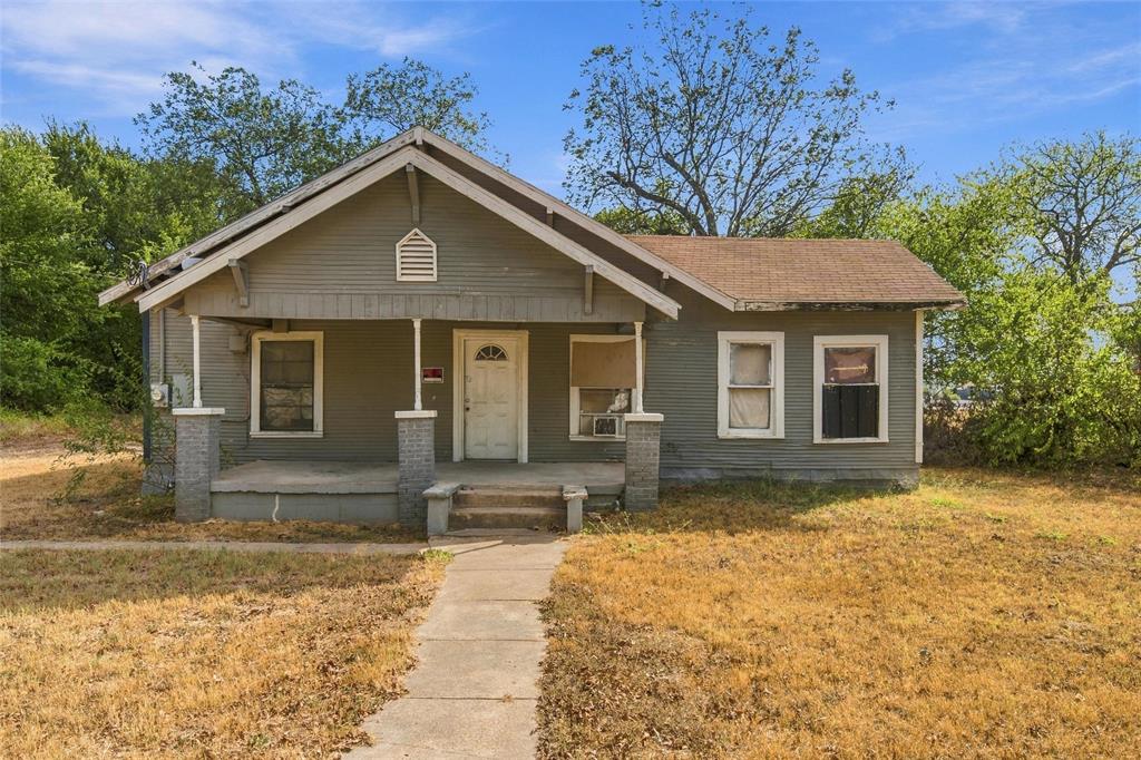 204 Eagle Drive Property Photo 1