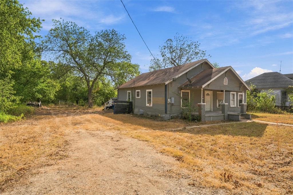 204 Eagle Drive Property Photo 2