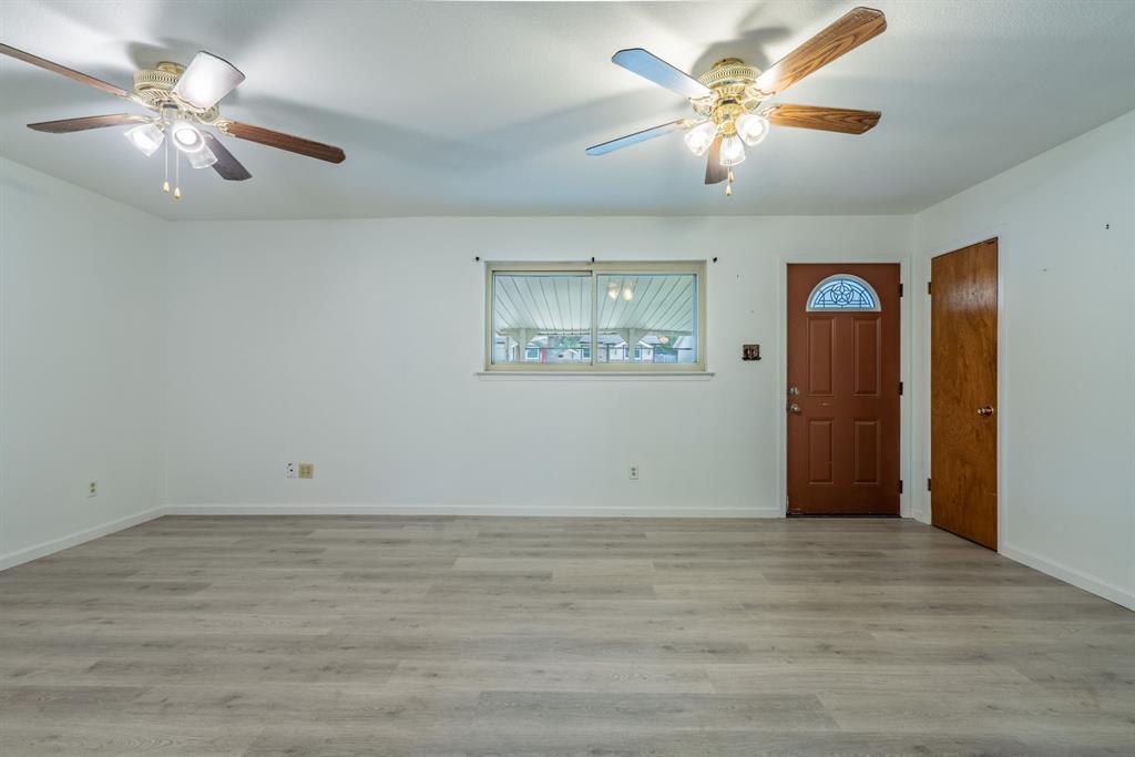 1105 Belle Street Property Photo 2