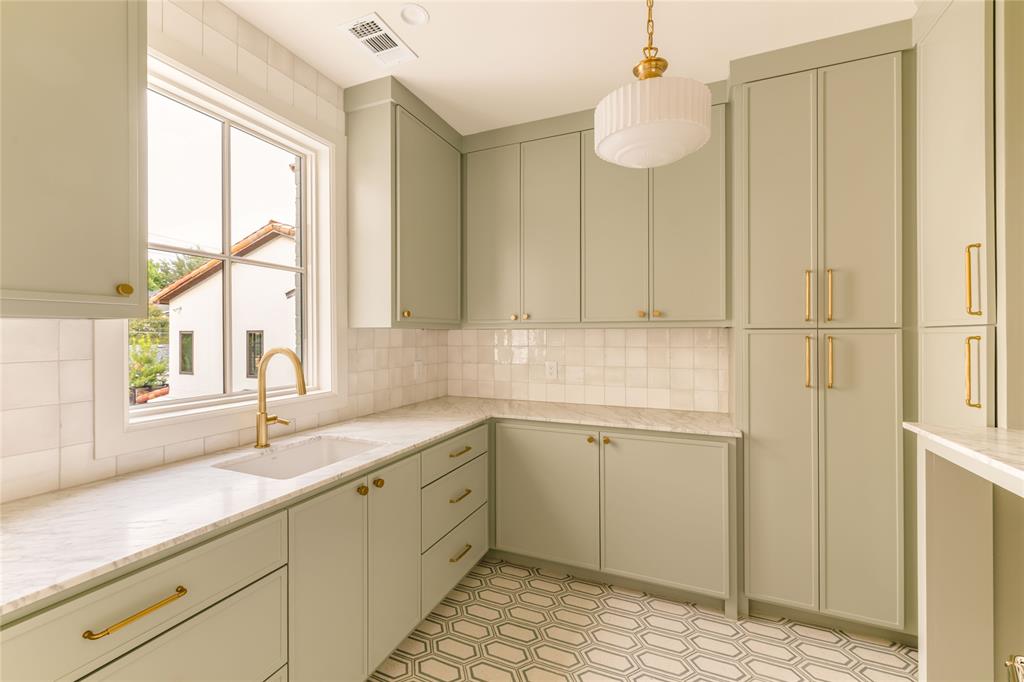 3106 Cornell Avenue Property Photo 23