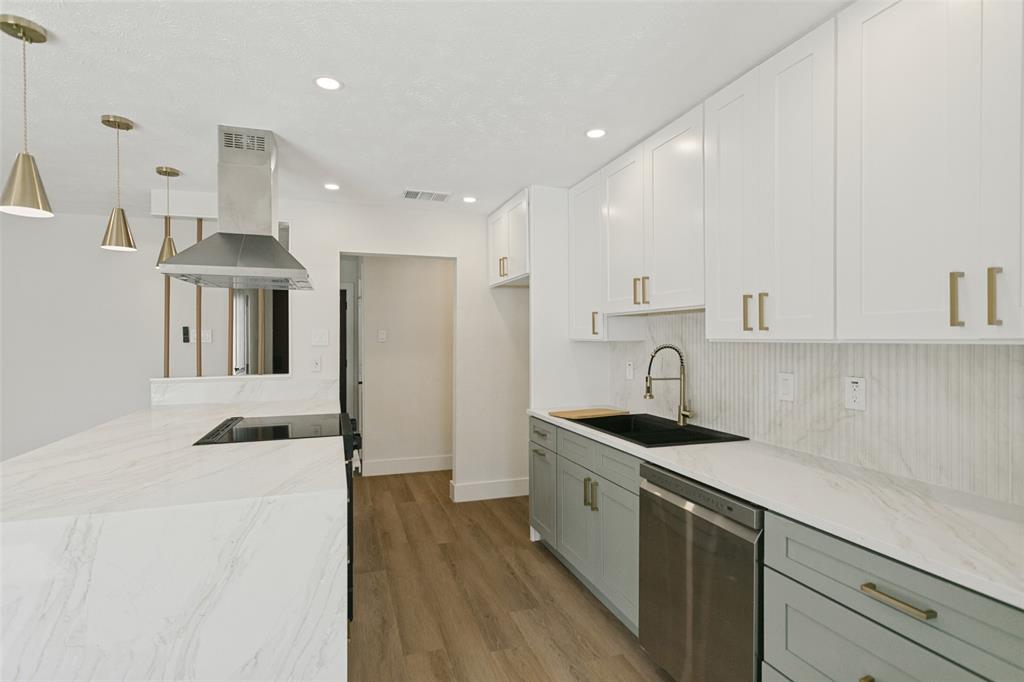 540 Hanover Drive Property Photo 12