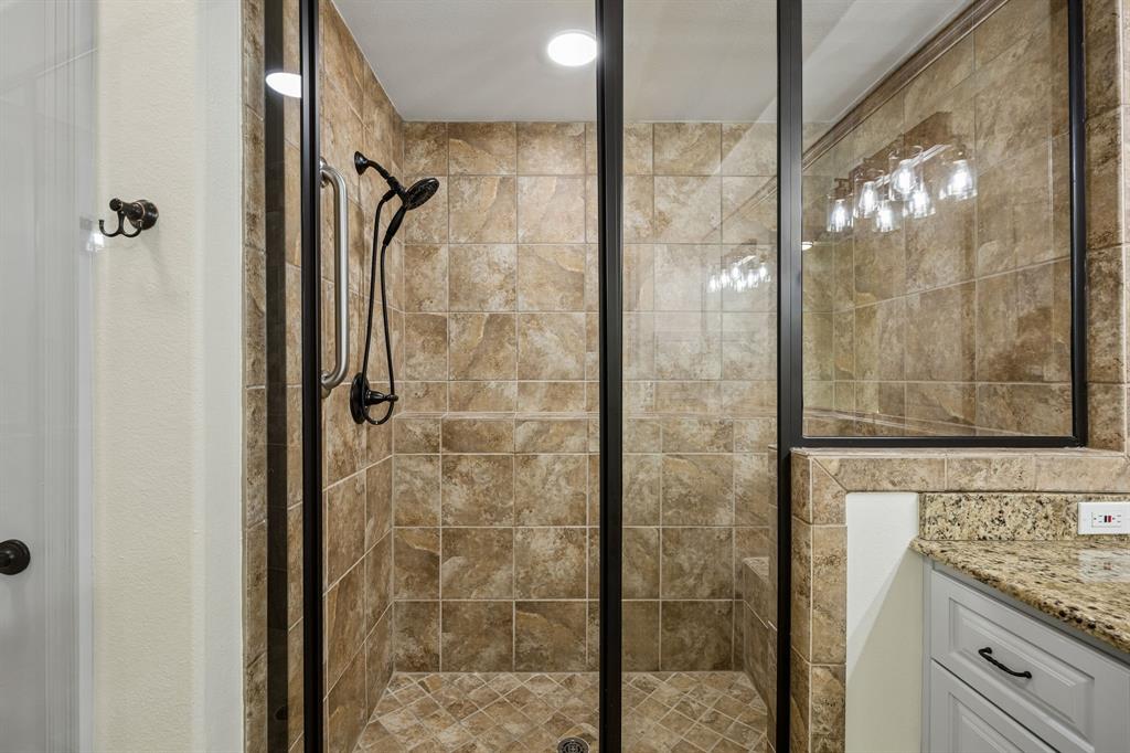 301 Watermere Drive 222 Property Photo 19