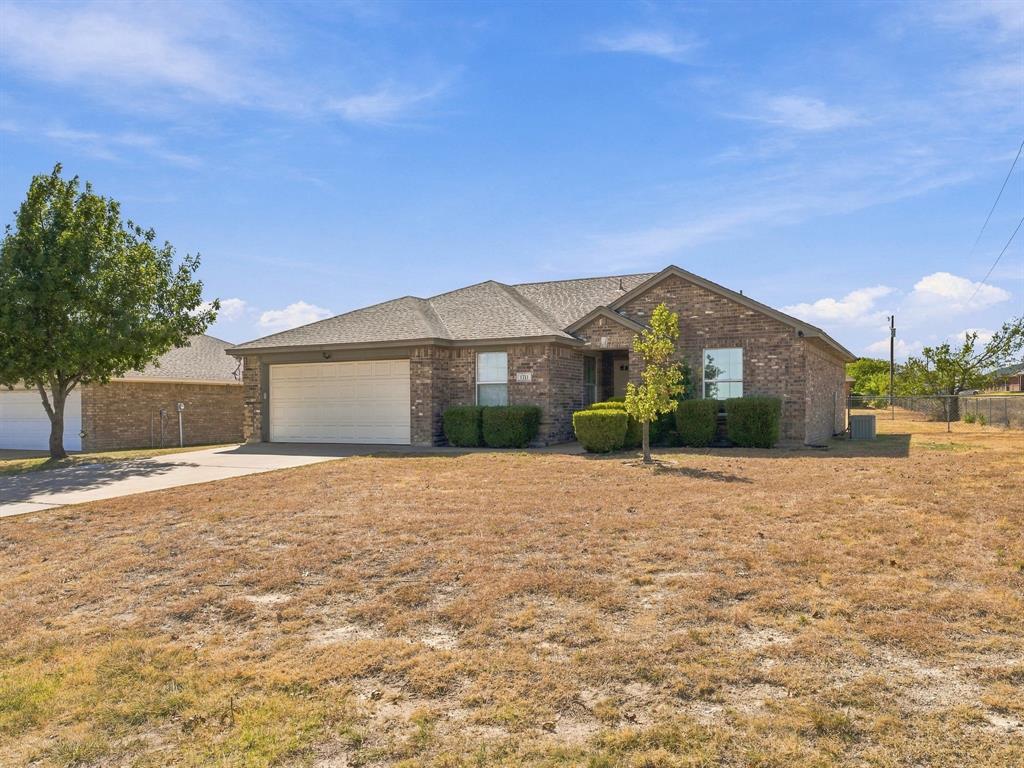1711 Chenoweth Street Property Photo 1