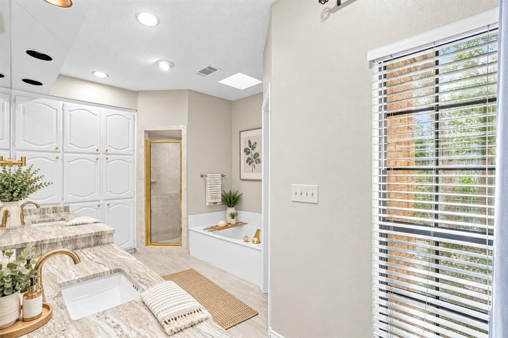 6816 Riverridge Road Property Photo 11