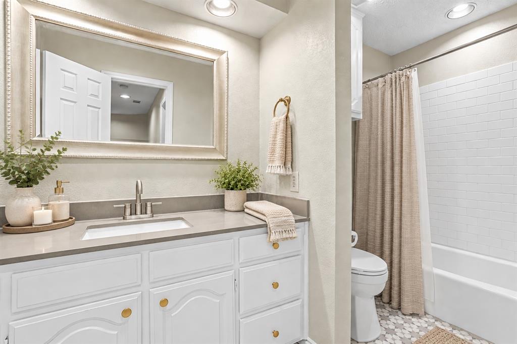 6816 Riverridge Road Property Photo 15