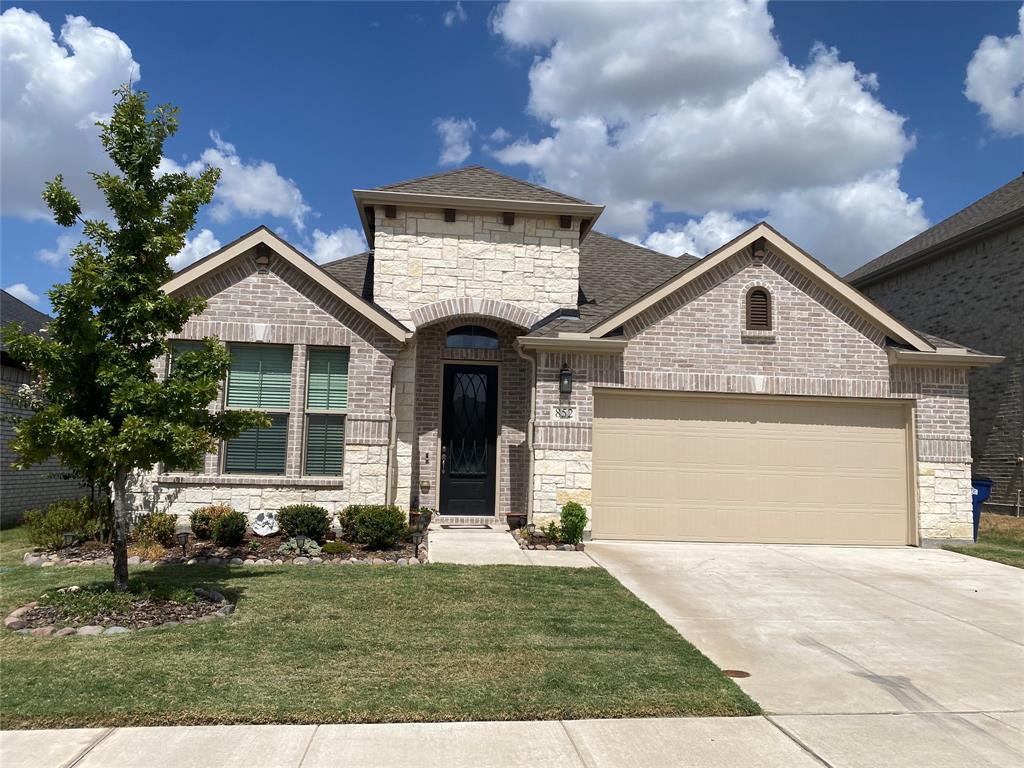 852 Reynolds Drive Property Photo 1