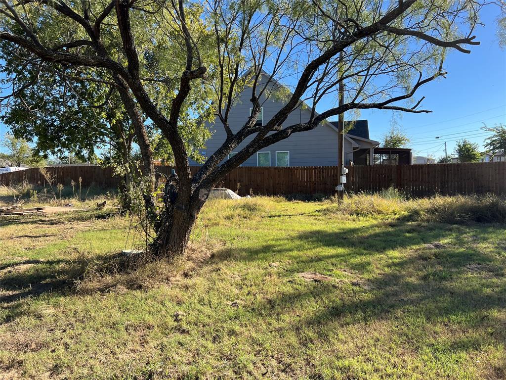 5601 Belaire Circle Property Photo 1