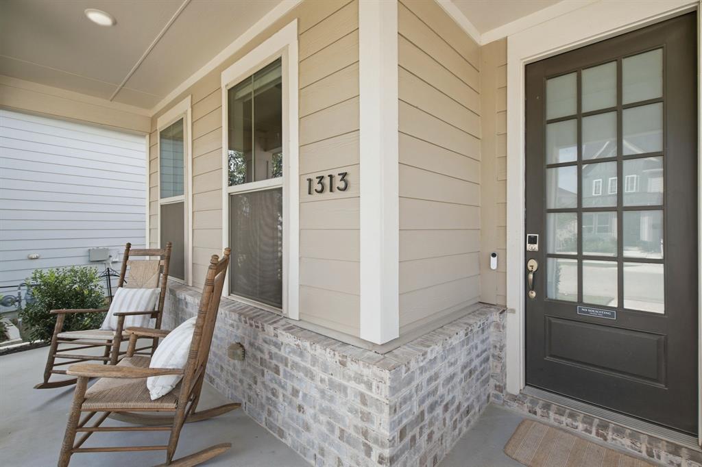 1313 Ginger Lane Property Photo 4