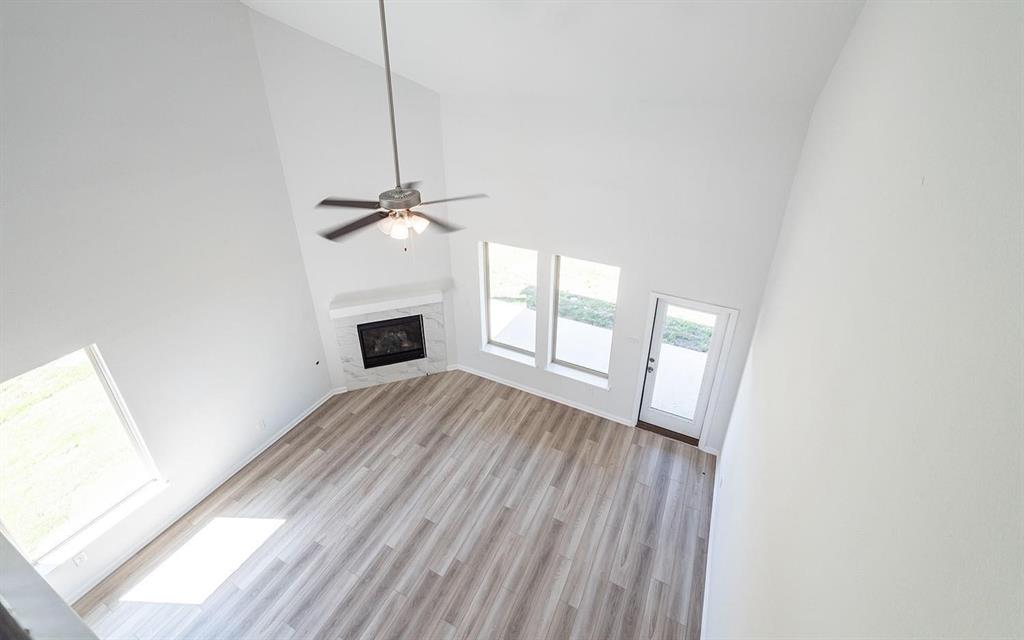 16905 Flagstone Drive Property Photo 8